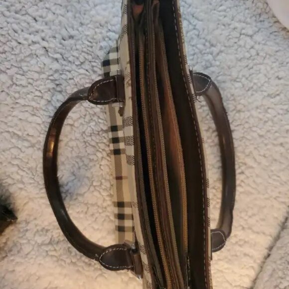 Vintage Burberry Handbag - Picture 7 of 9